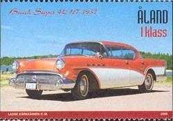 Colnect-439-555-Buick-Super-4D-HT-1957.jpg