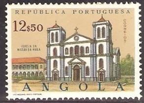 Colnect-2865-160-Church-in-S-aacute--da-Bandeira.jpg