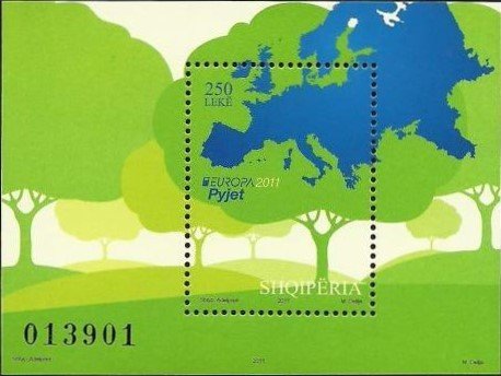 Colnect-1540-586-International-Year-of-Forests.jpg