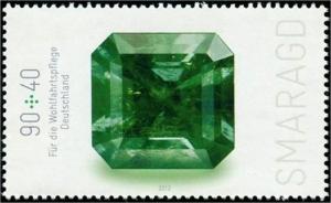 Colnect-4534-409-Emerald.jpg