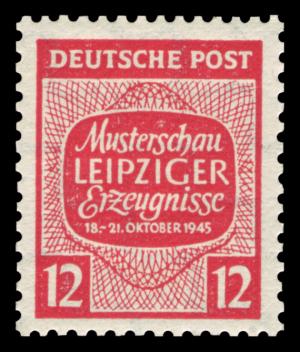 SBZ_West-Sachsen_1945_125_Musterschau.jpg