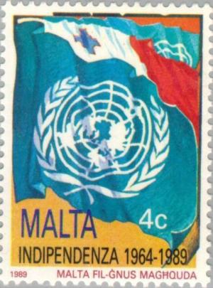 Colnect-130-994-UN-flag.jpg