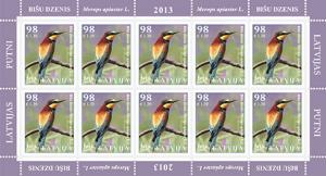 Colnect-1732-947-European-Bee-eater-Merops-apiaster.jpg