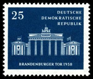 Stamps_of_Germany_%28DDR%29_1958%2C_MiNr_0666.jpg
