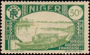Colnect-852-938-Native-boat-on-the-Niger.jpg