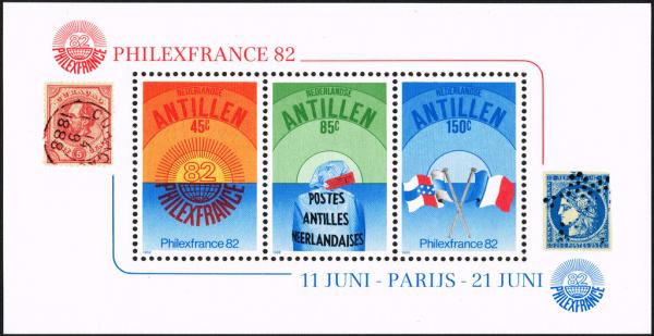 Colnect-2205-445-Block-PHILEXFRANCE--rsquo-82-Stamp-Exhibition.jpg
