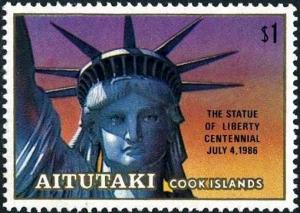 Colnect-4422-605-Head-of-Statue-of-Liberty.jpg