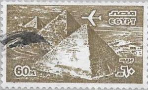 Colnect-3539-530-Pyramids-at-Giza.jpg