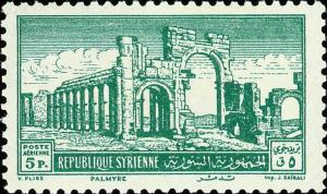 Colnect-1481-498-Ruins-of-Palmyra.jpg