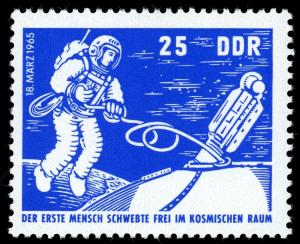 Colnect-1974-565-Cosmonaut-and-Space.jpg