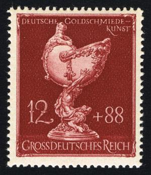 Colnect-2200-696-Nautilus-Cup-Dresden.jpg