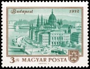 Colnect-900-680-View-of-Budapest-1972.jpg