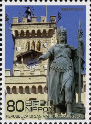 Colnect-4111-901-Statue-of-Liberty-San-Marino-Government-Building.jpg