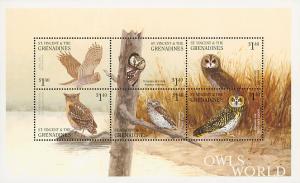 Colnect-860-648-Owls.jpg