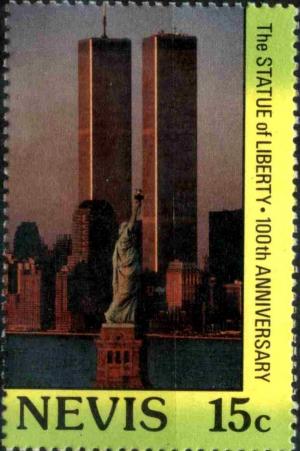 Colnect-3104-691-Statue-of-Liberty-and-World-Trade-Centre-Manhattan.jpg