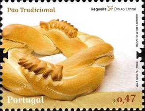 Colnect-596-641-Traditional-Portuguese-Bread---Regueifa-Douro-Litoral-regio.jpg