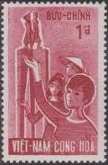 Colnect-1429-000-Trung-Sisters%E2%80%99-Monument-and-Vietnamese-Women.jpg