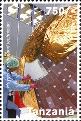 Colnect-1692-606-Huygens-Probe-and-technician.jpg