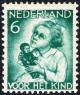 Colnect-2191-481-Kind-met-pop.jpg