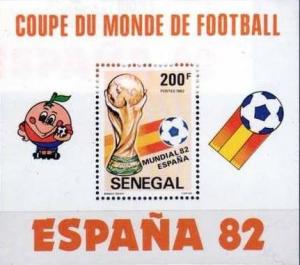 Colnect-2059-567-FIFA-World-Cup-Trophy.jpg