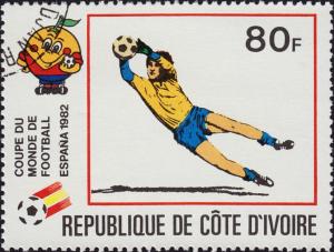 Colnect-4602-911-Football-players-goalkeeper.jpg