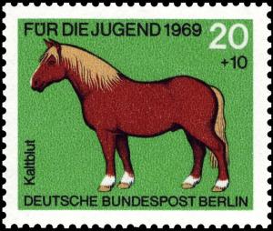 Colnect-4001-700-Cold-blooded-Horse-Equus-ferus-caballus.jpg