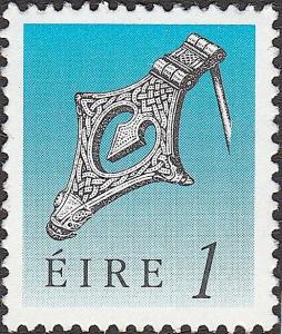 Colnect-3784-917-Silver-Kite-Brooch-11th-Cty.jpg