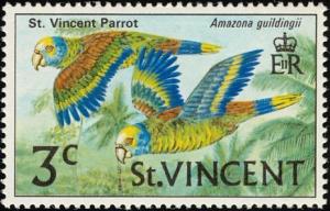 Colnect-1754-345-St-Vincent-Parrot-Amazona-guildingii.jpg